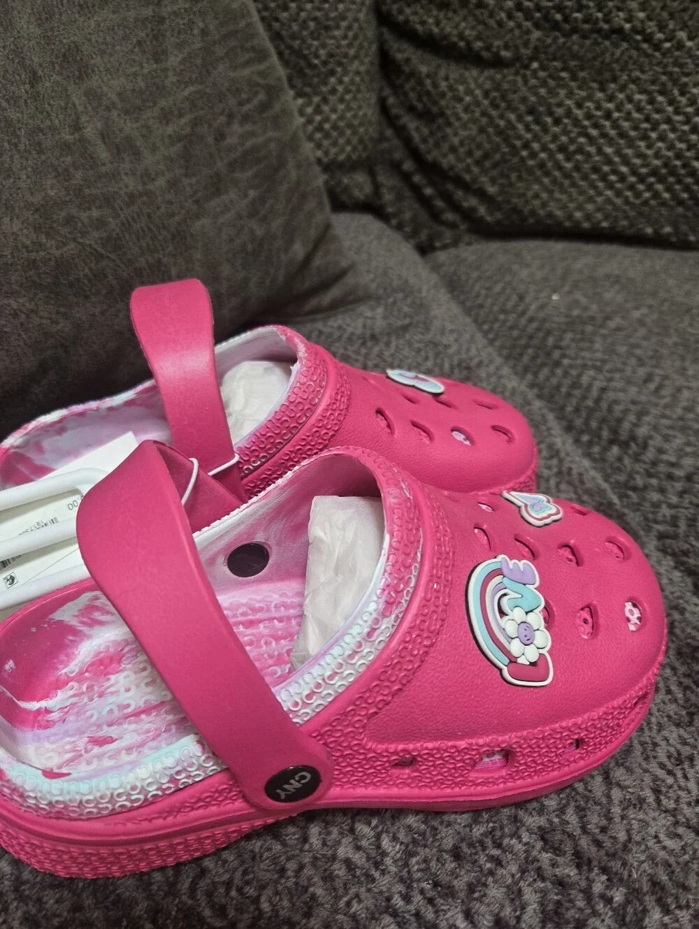 CROC style Kids Bright Pink Clog  NWT with Heart & Rainbow Jibbitz